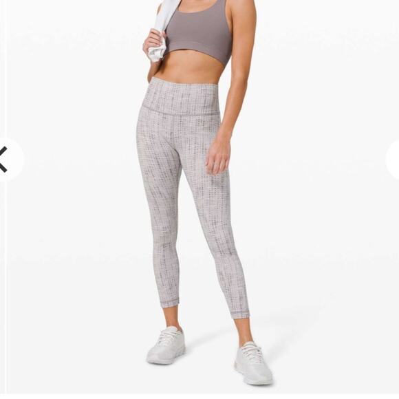Lululemon Wunder Under High-Rise Tight 25" *Luxtreme sz 10 - Picture 3 of 11